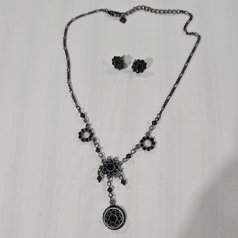 Vintage Black Necklace with Pendant